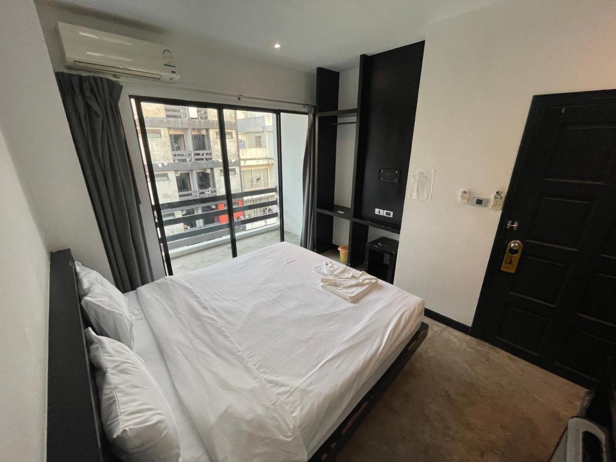 Cokoon Islanda Patong Hotel Экстерьер фото